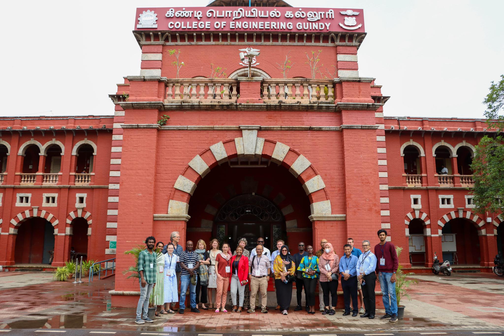 Photo of LDE researchers and researchers from partner organisations