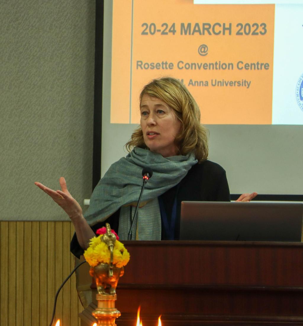 Dr Maartje van Eerd