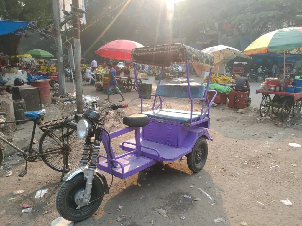Standards and Frugal innovation: the example of e-rickshaws in India 6