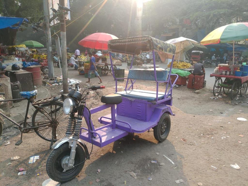 Standards and Frugal innovation: the example of e-rickshaws in India 6