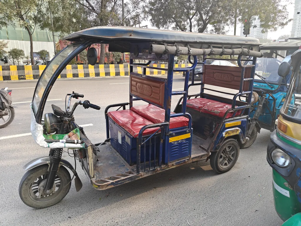 Standards and Frugal innovation: the example of e-rickshaws in India 1