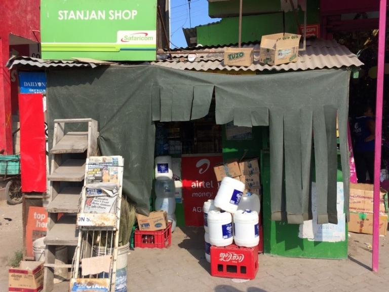 Water selling kiosk