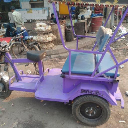 Standards and Frugal innovation: the example of e-rickshaws in India 