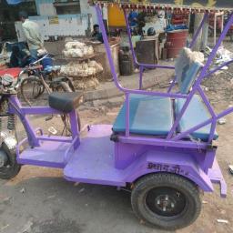 Standards and Frugal innovation: the example of e-rickshaws in India 